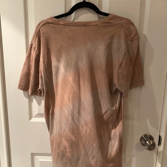 Urban outfitters tee - Picture 3 of 3